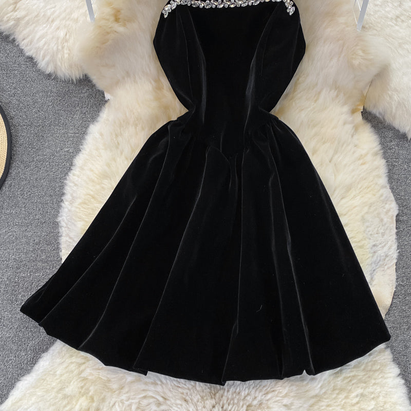 Schwarzes kurzes Samtkleid Schwarzes Modekleid 10711