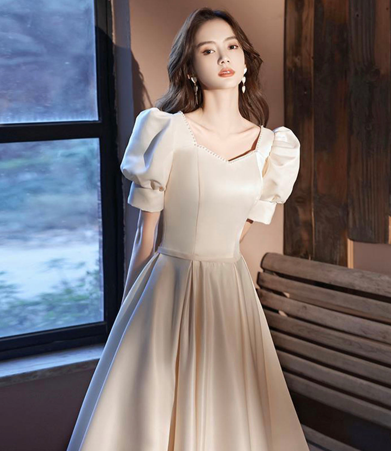 Süßes kurzes Abschlussballkleid aus Satin A-Linie Heimkehrkleid 10447