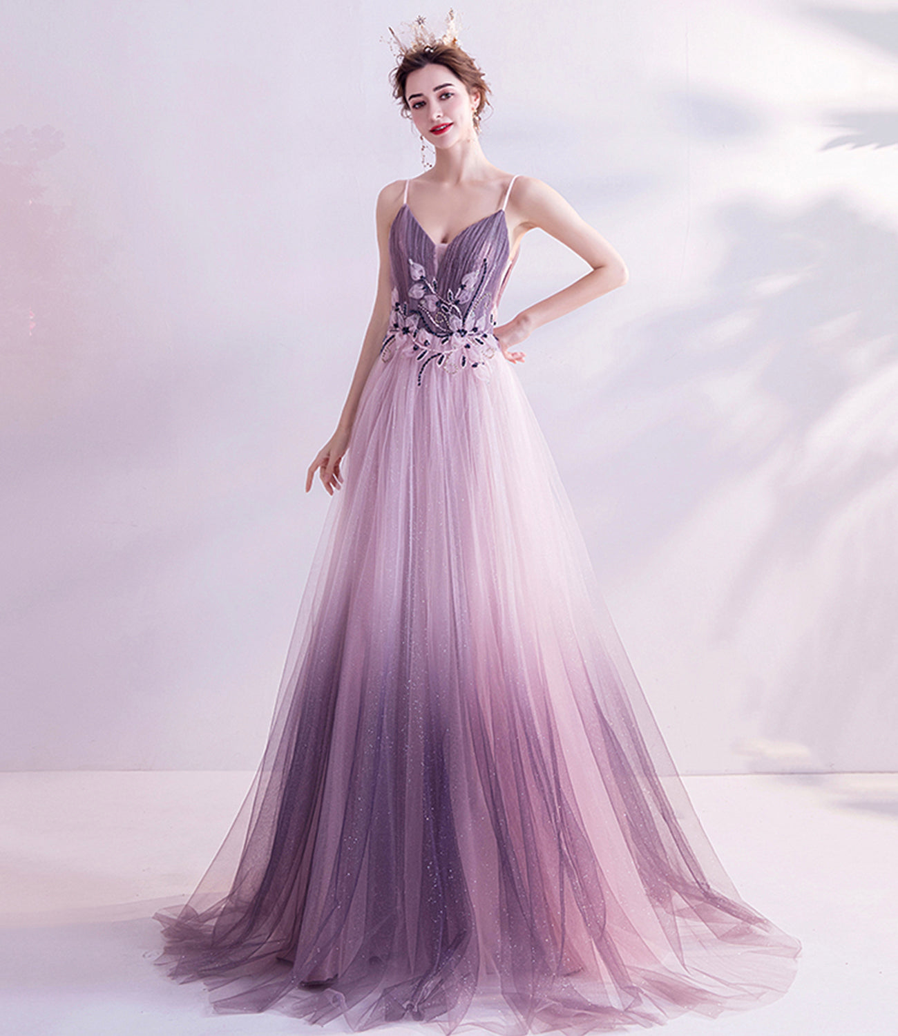 Robe de soirée longue en tulle violet à paillettes 10479