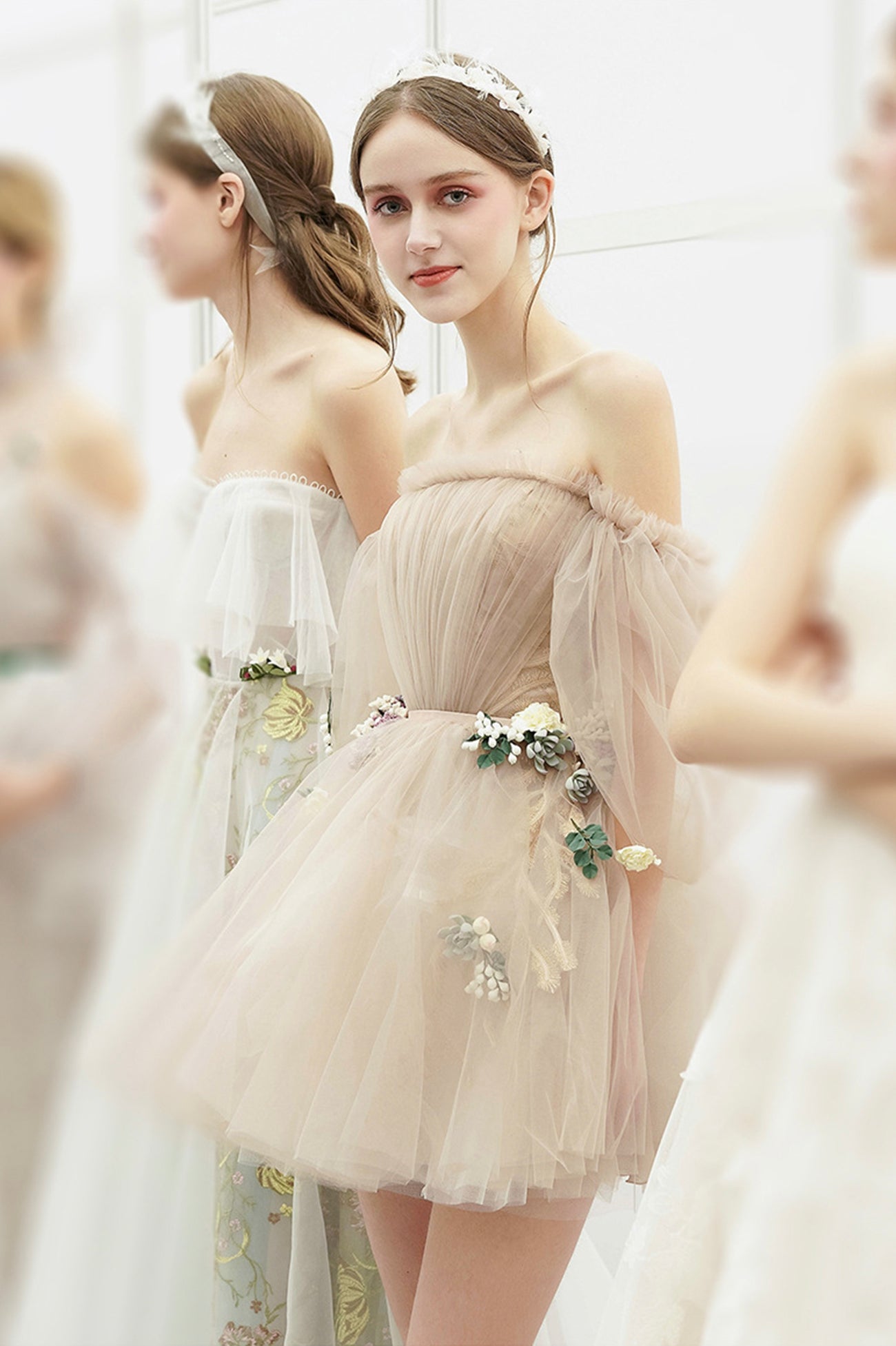 Robe de bal courte en tulle et dentelle mignonne 10346