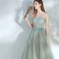 Robe de soirée longue en tulle vert et dentelle 10379