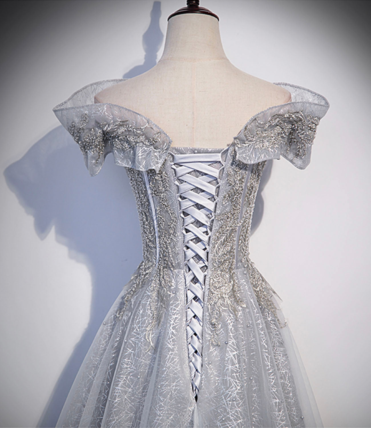 Langes Ballkleid aus grauer Tüllspitze A-Linie Abendkleid 10406