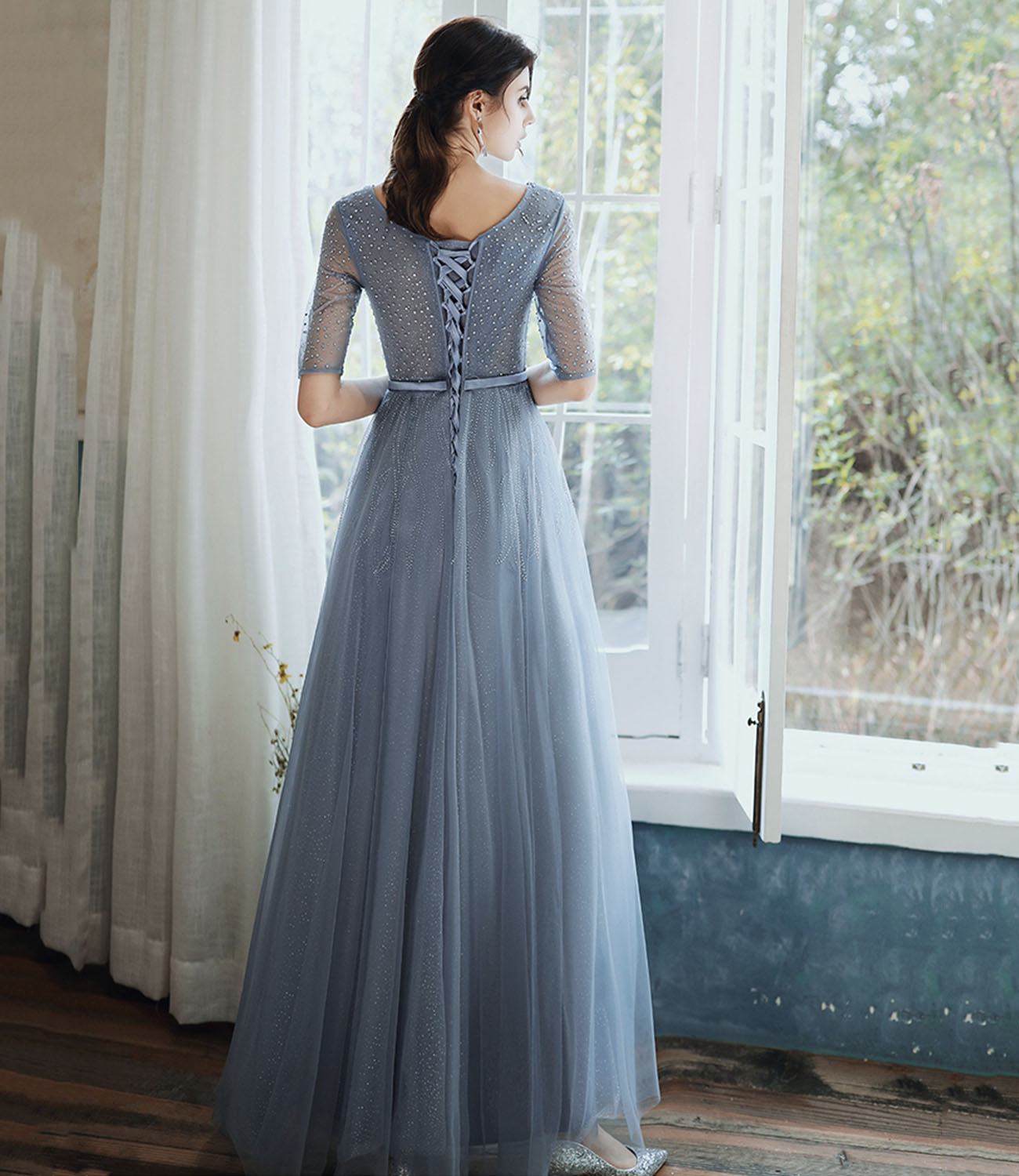 Langes Ballkleid aus blauem Tüll mit Perlen A-Linie Abendkleid 10333