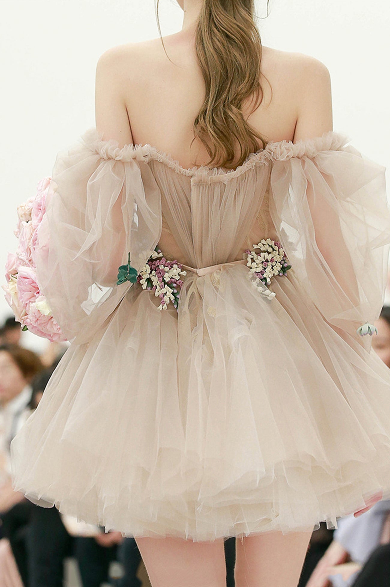 Robe de bal courte en tulle et dentelle mignonne 10346
