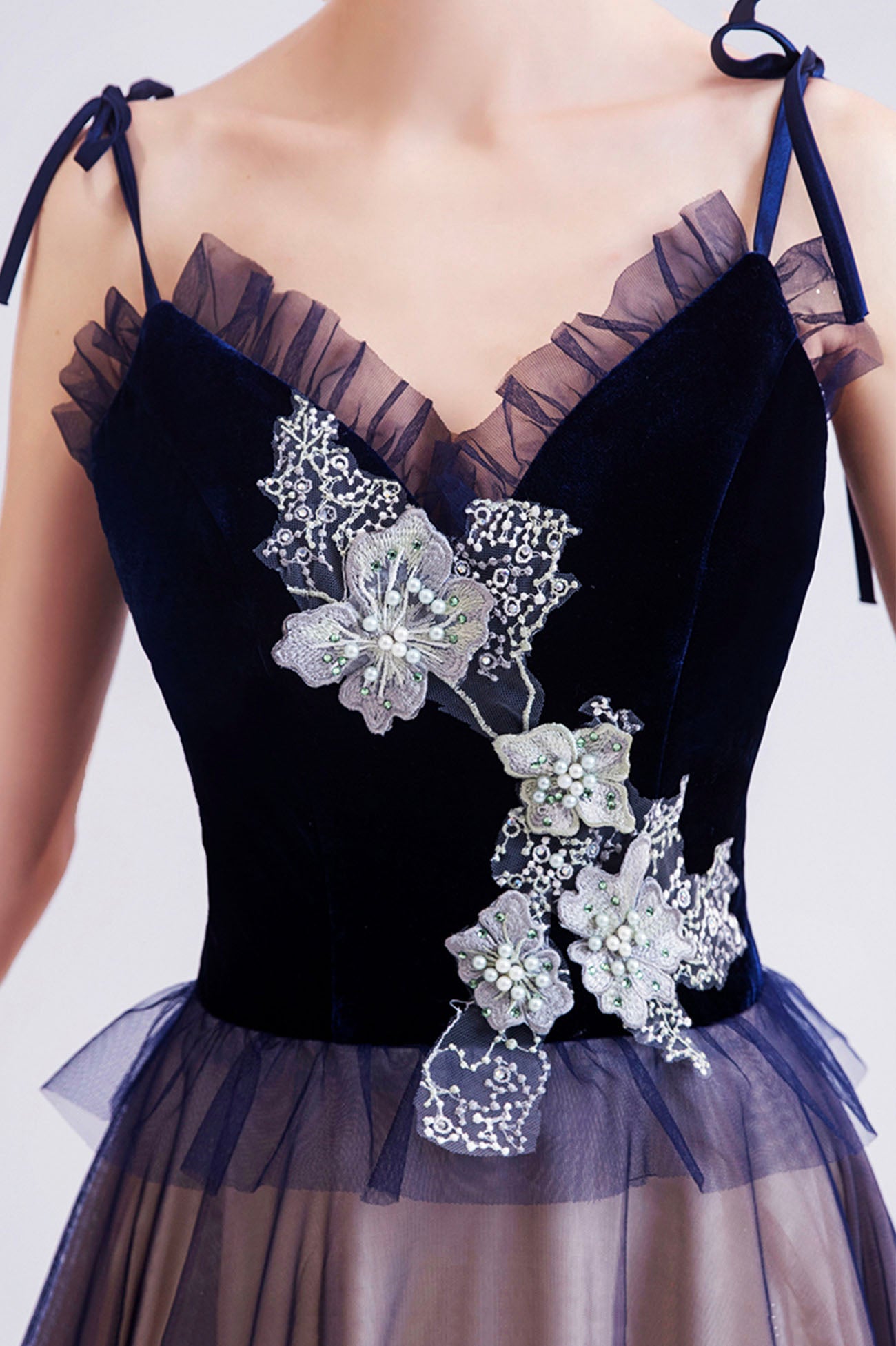 Robe de soirée longue en tulle bleu et dentelle 10617