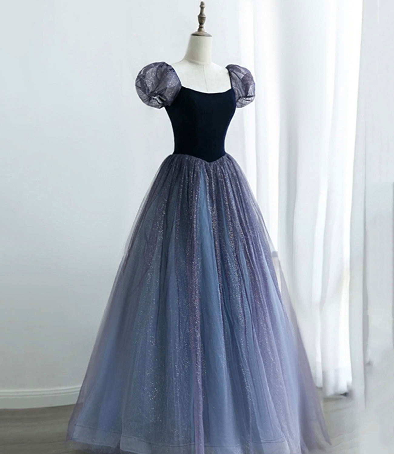 Süßes langes Ballkleid aus Tüll A-Linie Abendkleid 10164