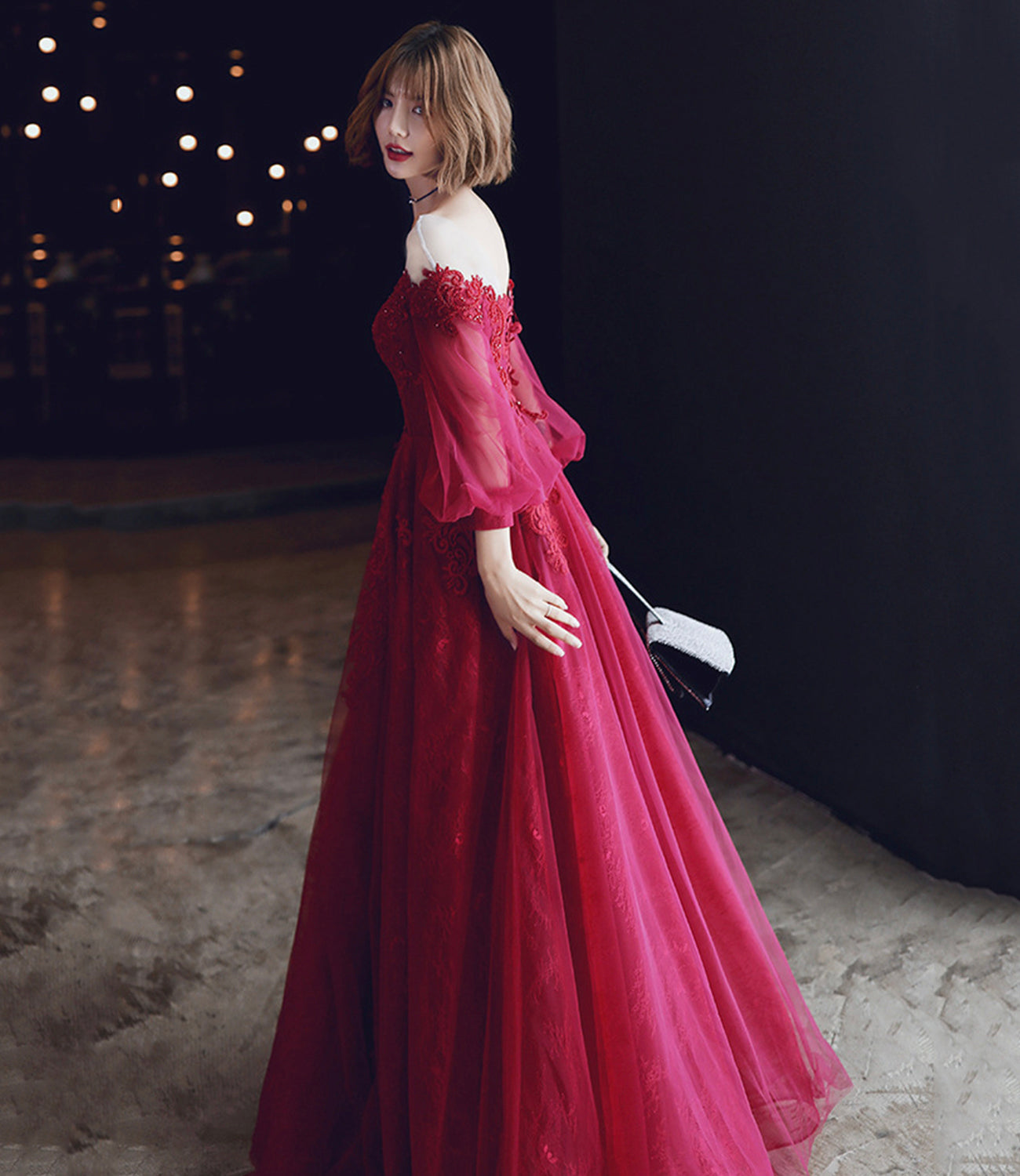 Langes Ballkleid aus bordeauxroter Spitze Abendkleid in A-Linie 10213