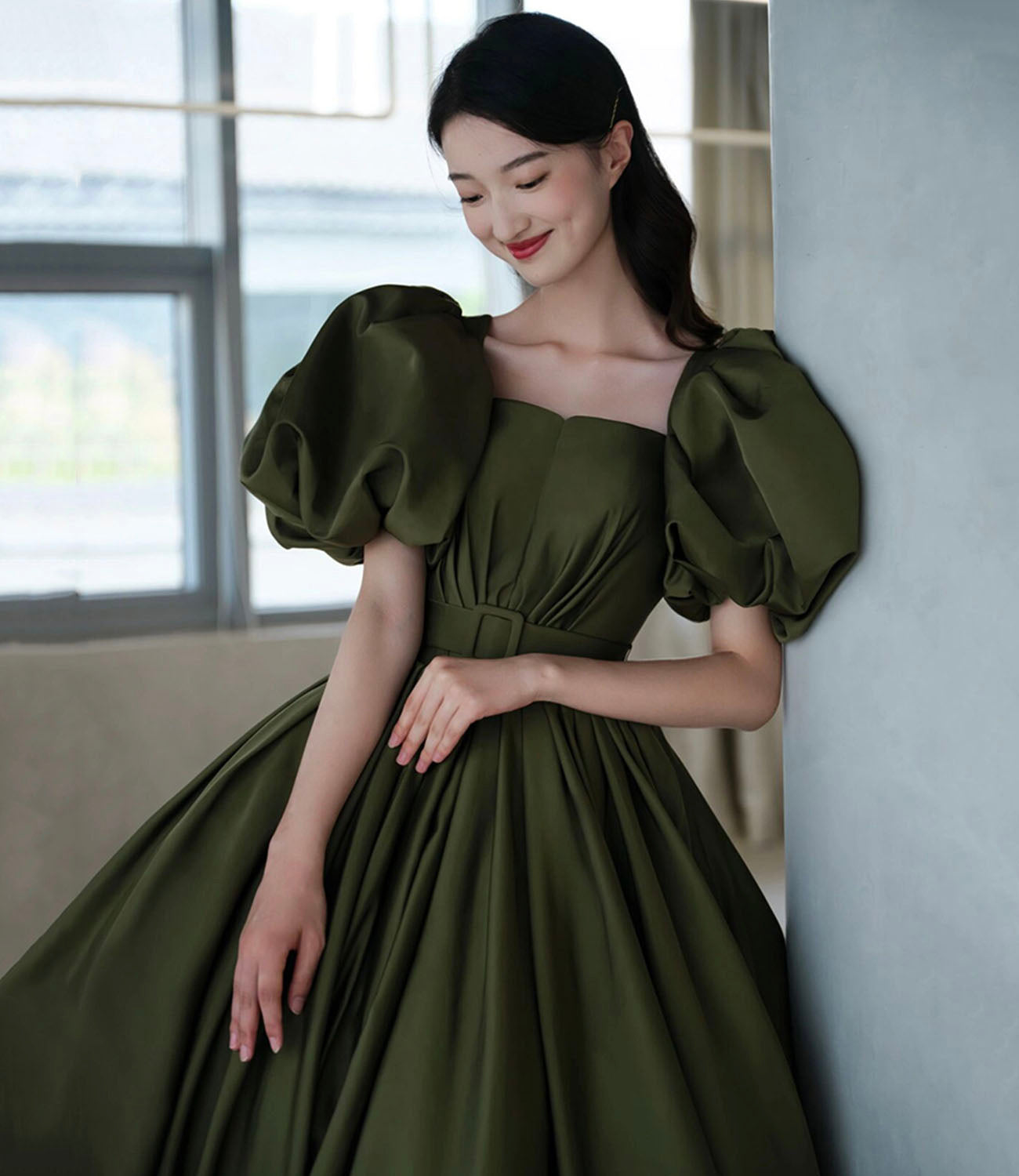 Robe de princesse longue en satin vert coupe A 10192