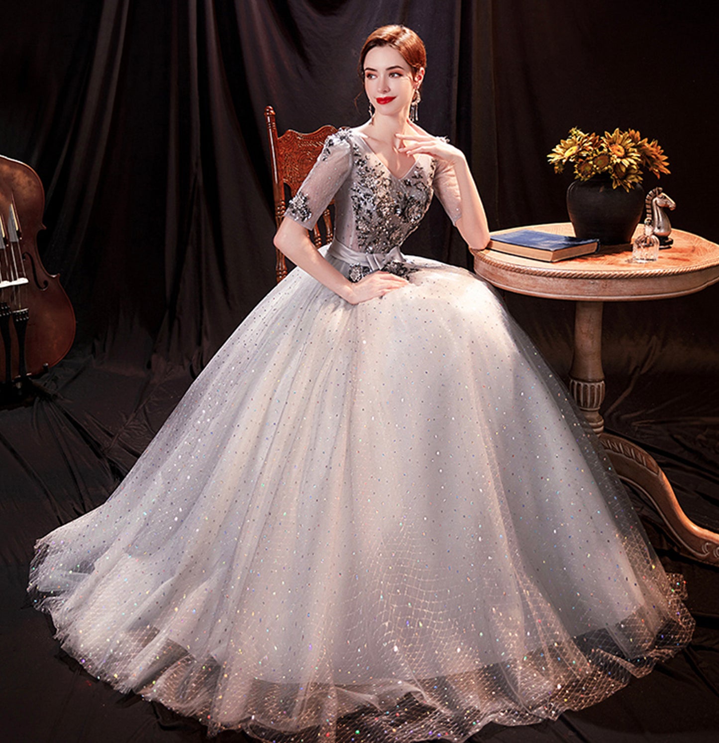 Langes Ballkleid aus grauem Tüll mit Pailletten, formelles Kleid 10147