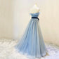Langes Ballkleid aus blauem Tüll mit Pailletten, blaues Abendkleid 10045