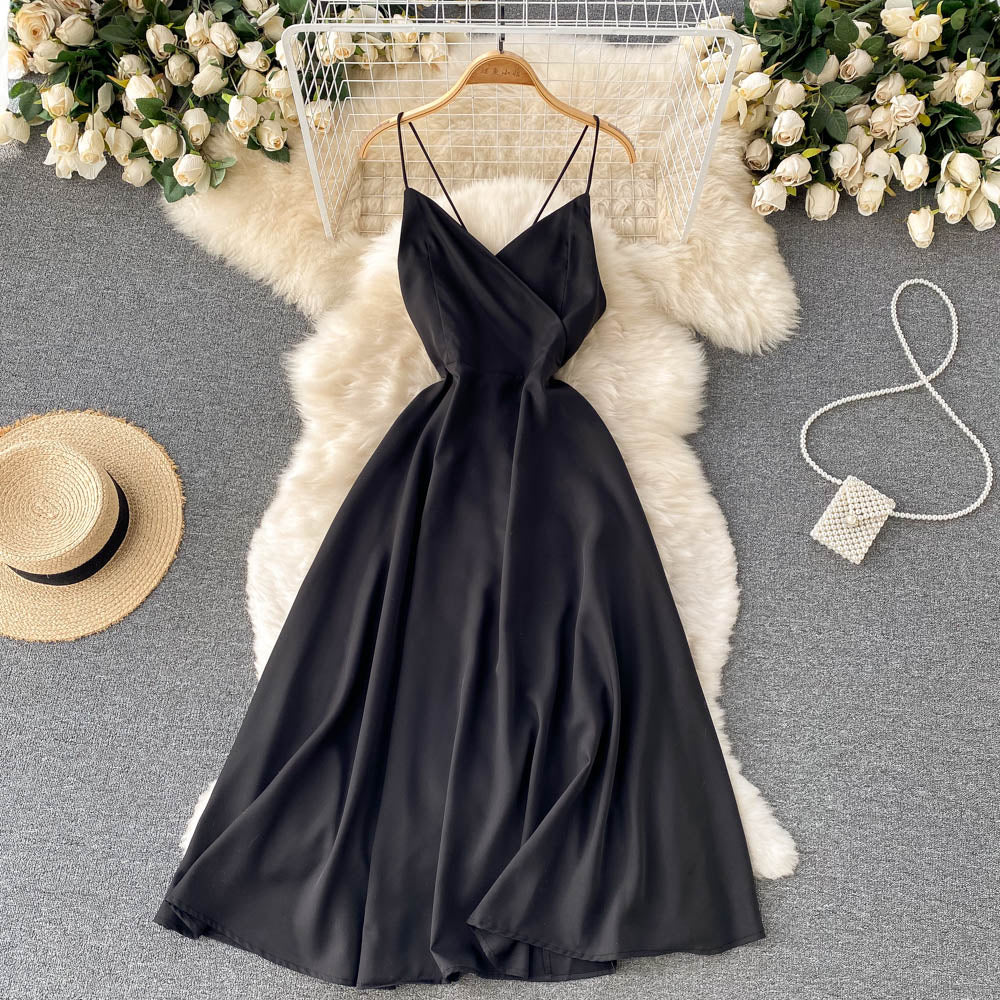 Robe courte trapèze à col en V et à la mode 10826
