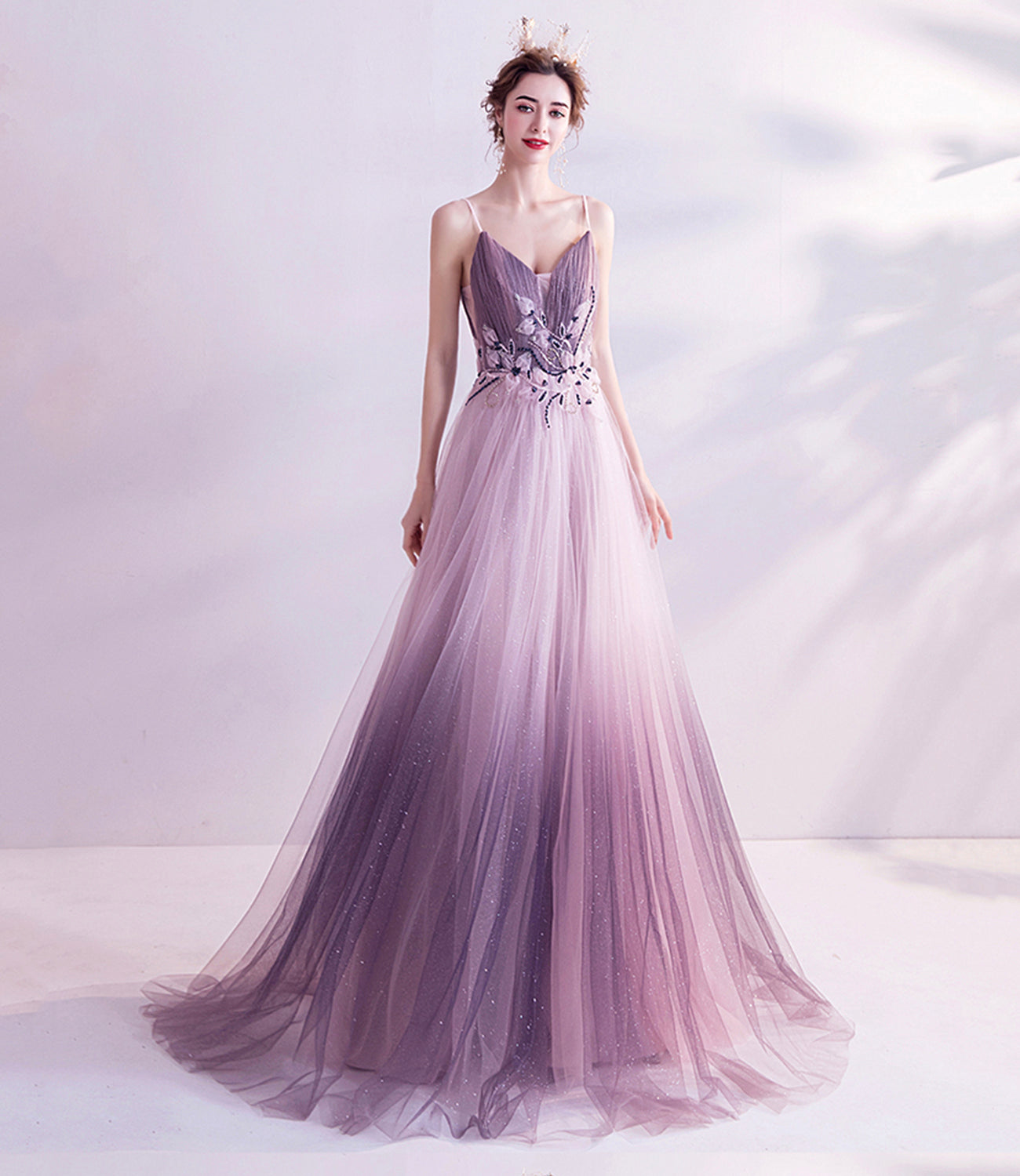 Robe de soirée longue en tulle violet à paillettes 10479