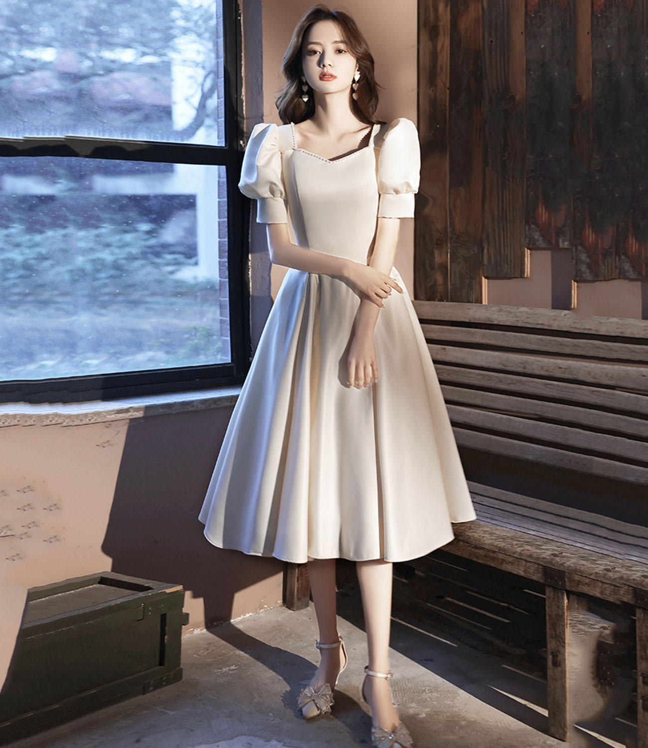 Süßes kurzes Abschlussballkleid aus Satin A-Linie Heimkehrkleid 10447