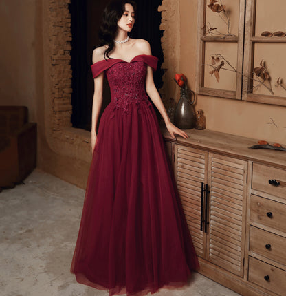 Burgund Spitzenperlen langes Ballkleid Abendkleid 10114