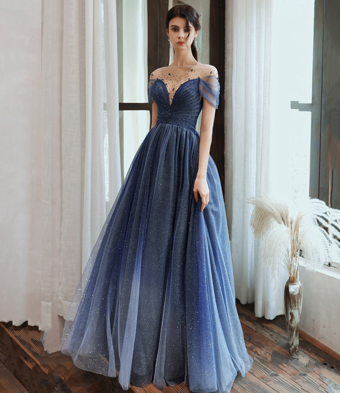 Langes Ballkleid aus blauem Tüll mit Pailletten blaues Abendkleid 10477