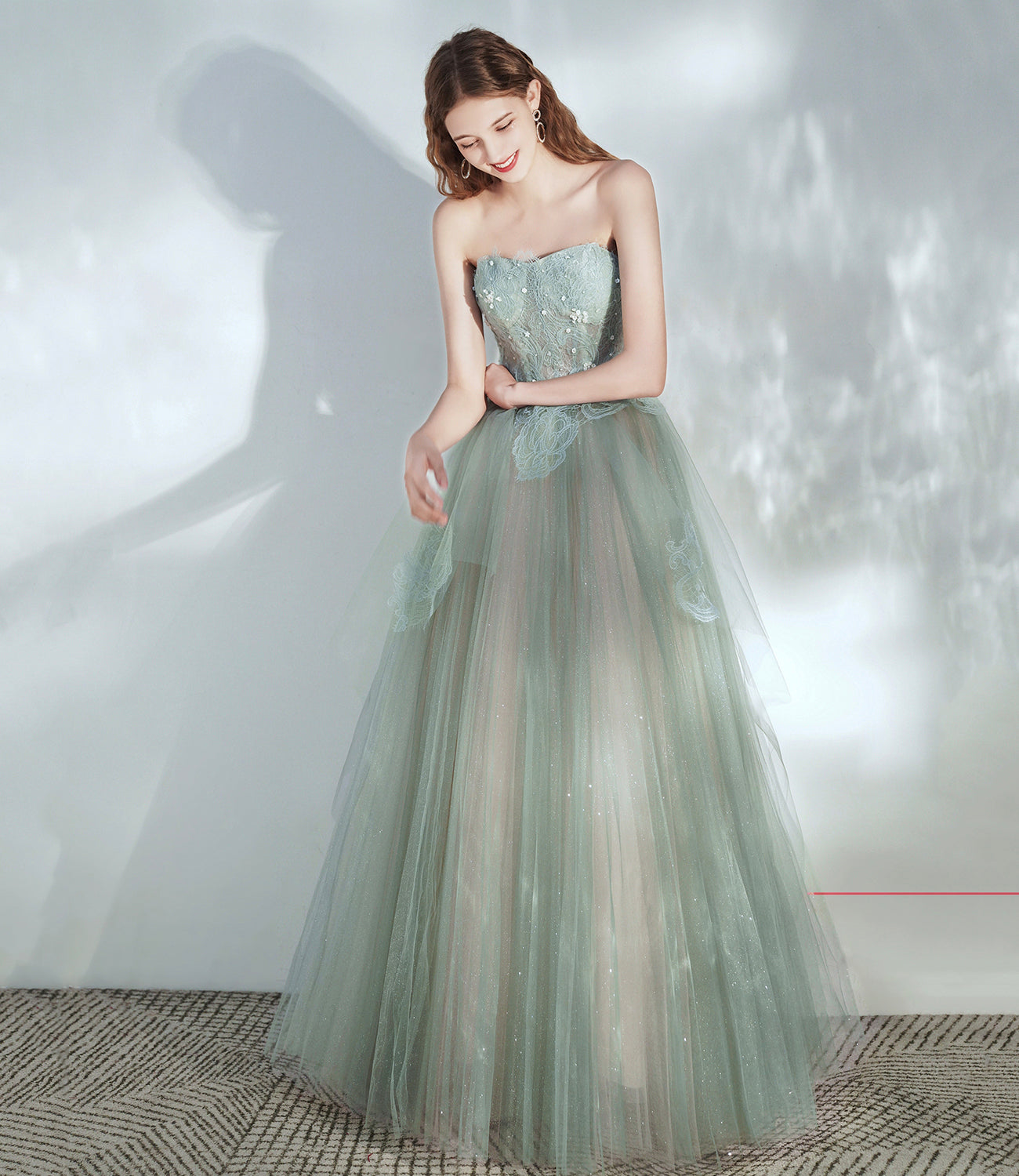 Robe de soirée longue en tulle vert et dentelle 10379