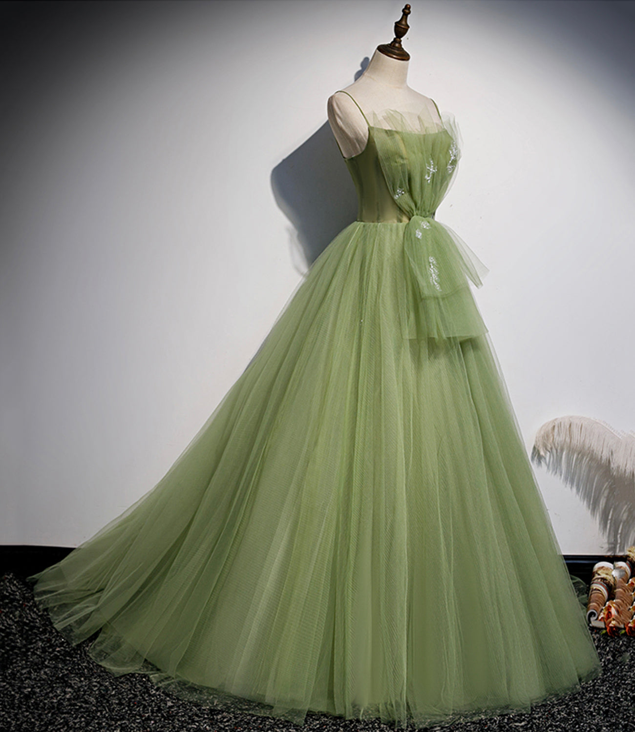 Grünes langes Ballkleid aus Tüll Abendkleid in A-Linie 10651