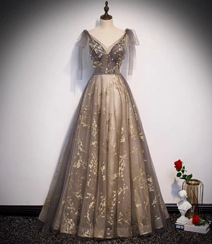 Elegantes langes Abendkleid aus Tüll mit Pailletten 10230