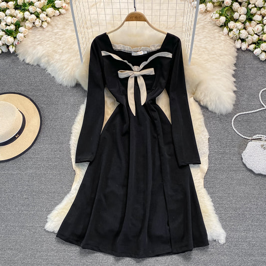 Robe noire à manches longues coupe trapèze Robe tendance coupe trapèze 10953