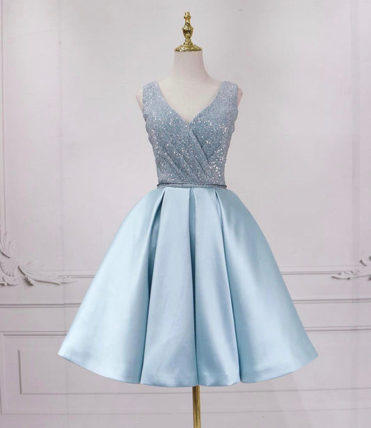 Robe de soirée courte à paillettes bleues à col en V 8826