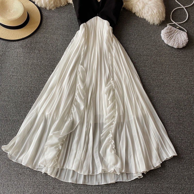 Robe trapèze mignonne à col en V Robe tendance noire et blanche 10810 
