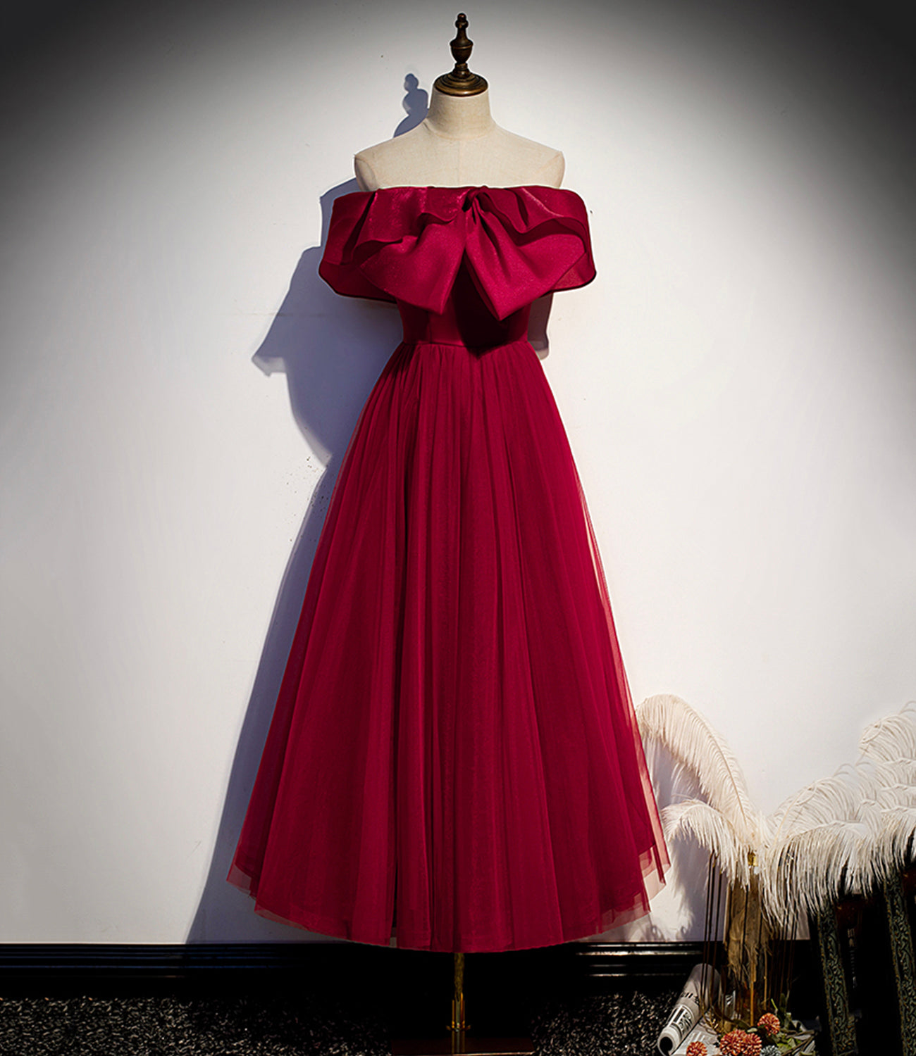 Robe de soirée courte en tulle bordeaux 8838