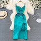 Robe en satin plissée fendue à col en V et coupe slim en acétate 11180