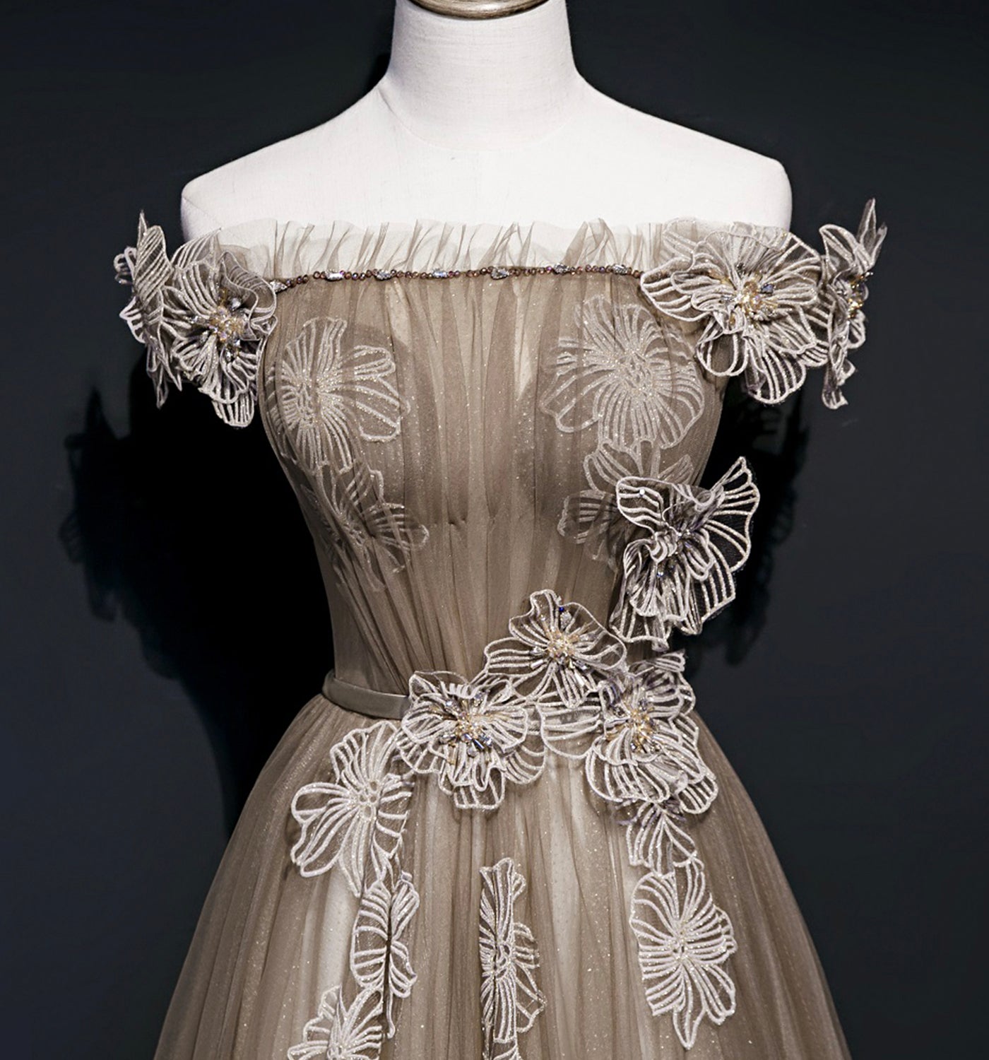 Süßes Tüll langes Ballkleid A-Linie süßes Abendkleid 8694
