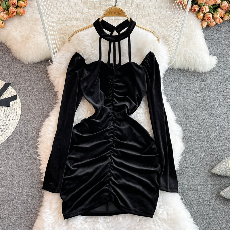 Schwarzes Samtkleid mit langen Ärmeln Modekleid 10936