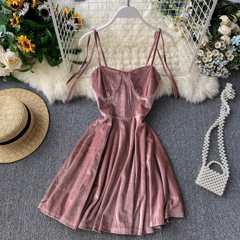 Niedliches kurzes Samtkleid in A-Linie Modekleid 10789 