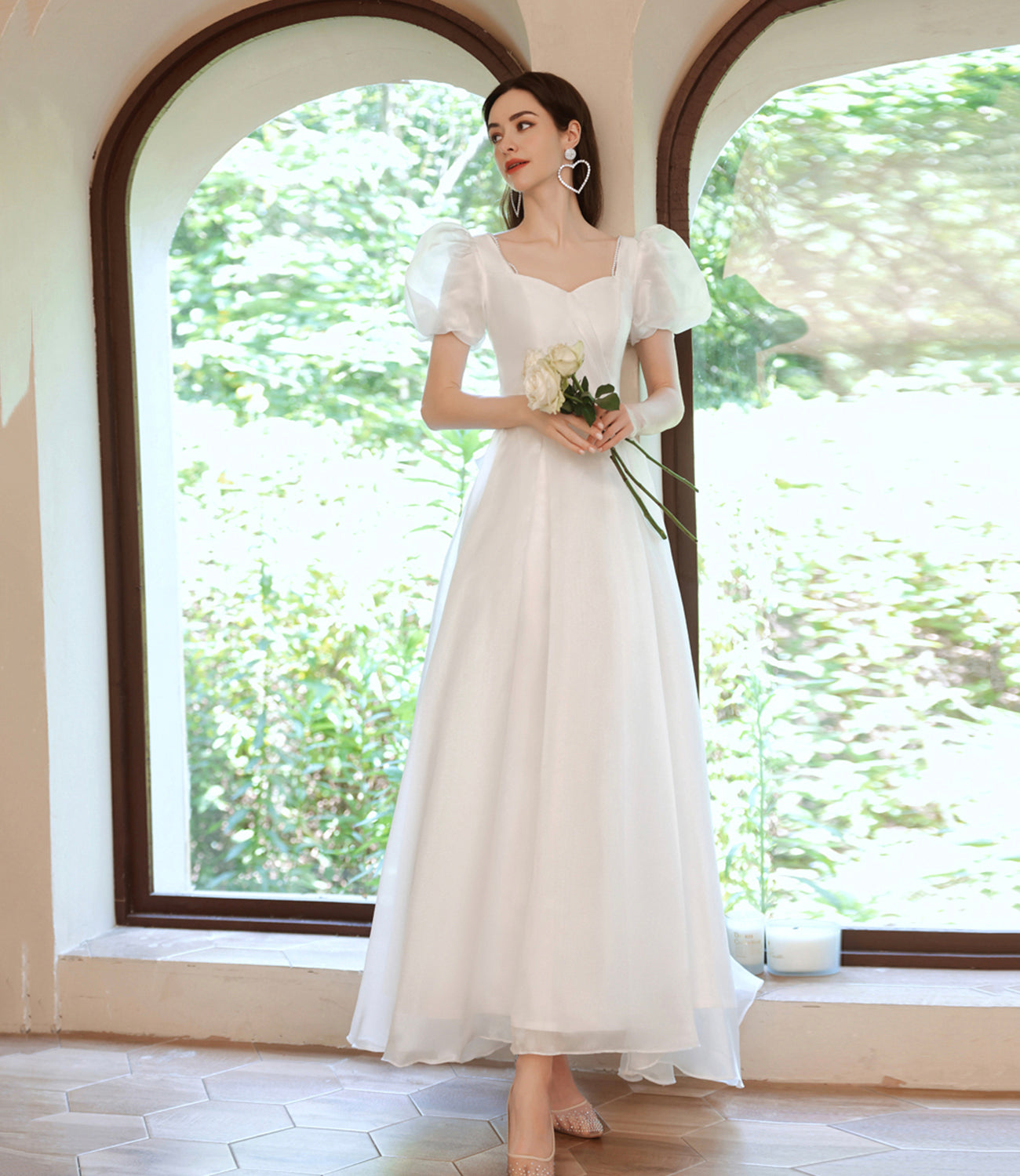 Weißes Ballkleid aus Tüll in Teelänge Weißes Abendkleid 10143