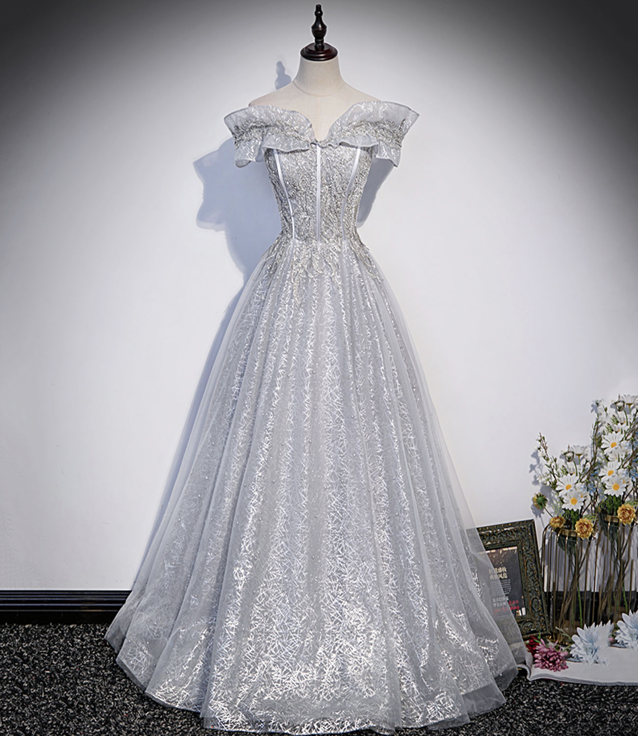 Langes Ballkleid aus grauer Tüllspitze A-Linie Abendkleid 10406