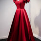 Robe de soirée longue en satin bordeaux 8711