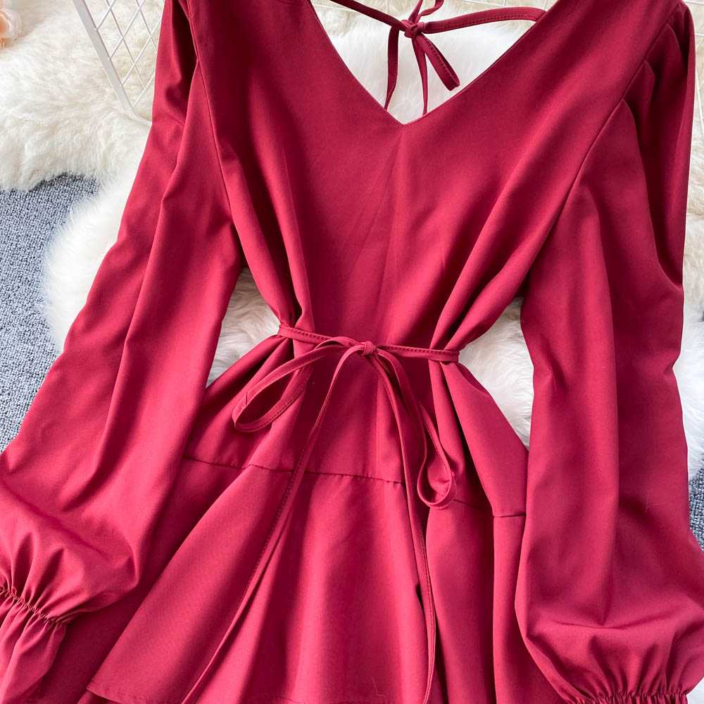 Robe simple à manches longues et col en V Robe tendance 10775