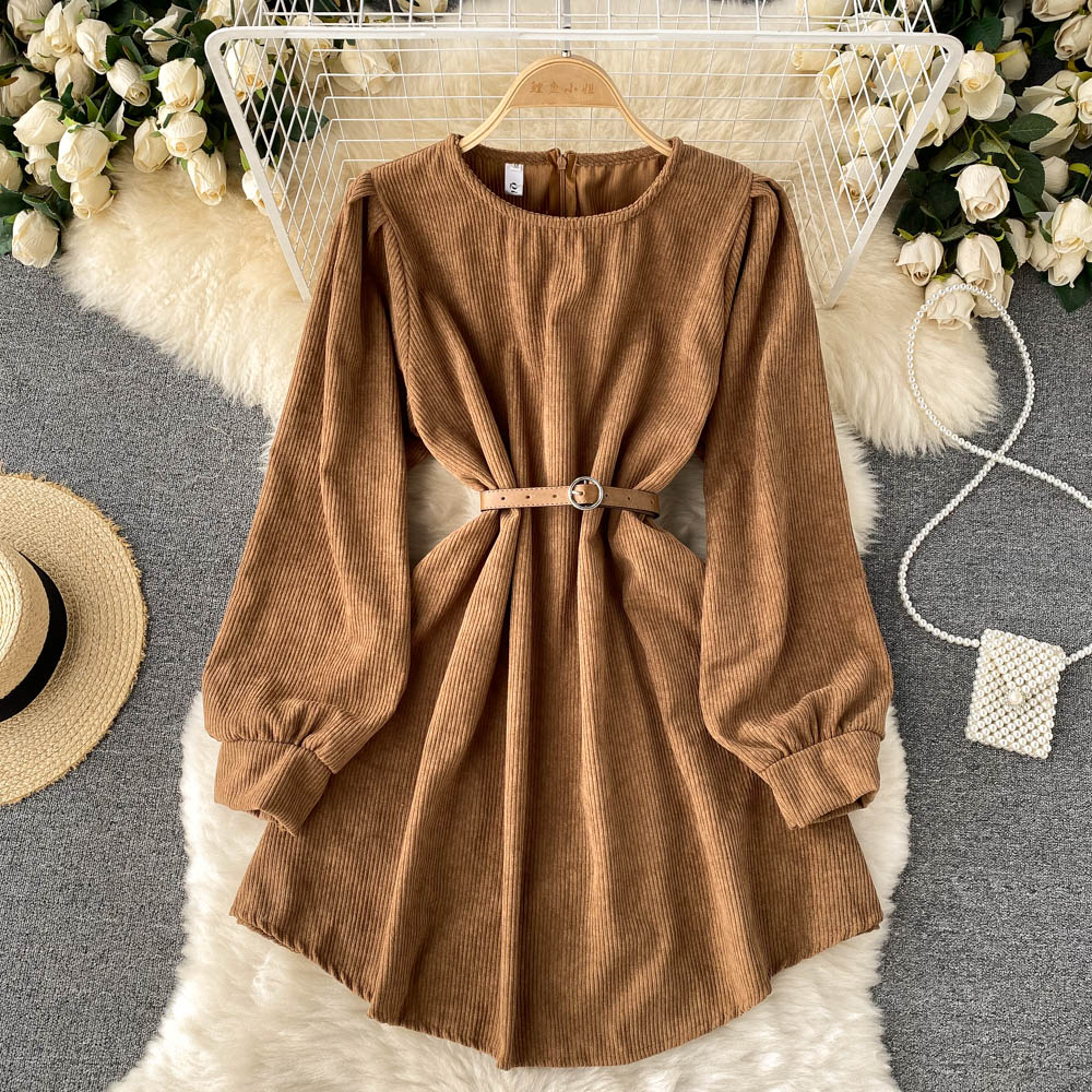 Robe simple à manches longues en velours côtelé Robe tendance 10887