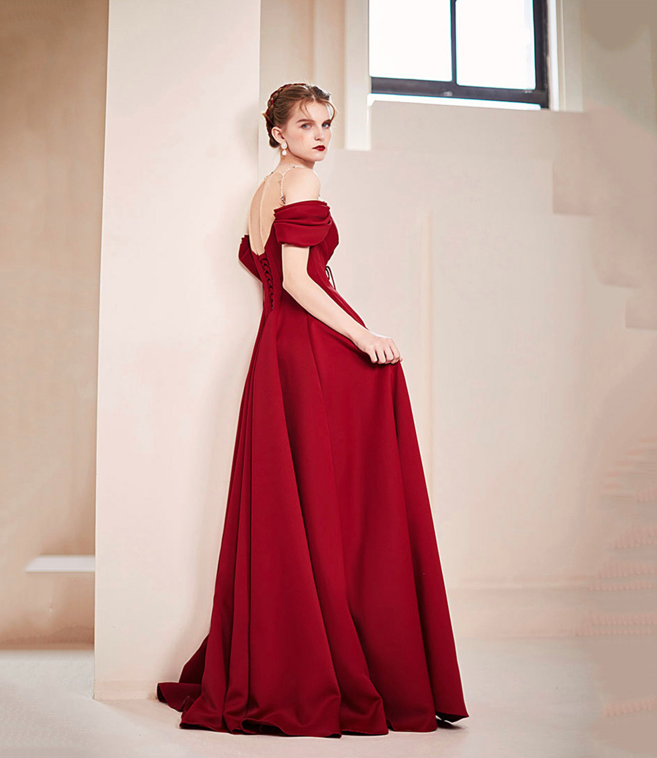 Langes Ballkleid aus Burgund-Satin A-Linie Abendkleid 10578