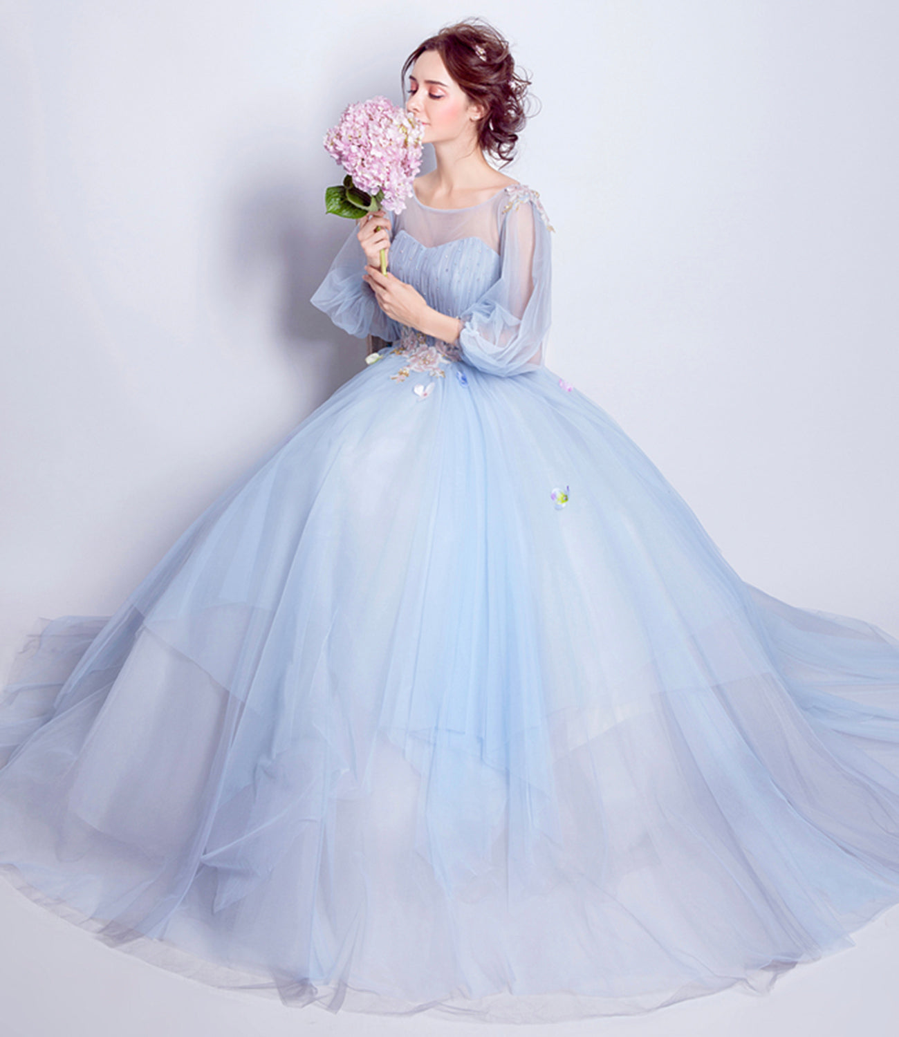 Langes Ballkleid aus blauem Tüll mit Pailletten blaues Abendkleid 10360