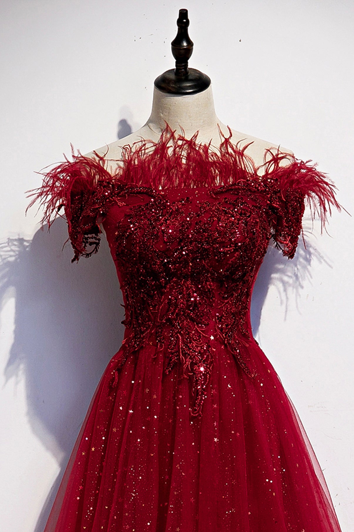 Robe de soirée longue en tulle bordeaux à paillettes 8710