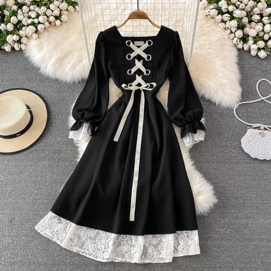 Robe courte noire en dentelle trapèze Robe tendance à lacets 10863 