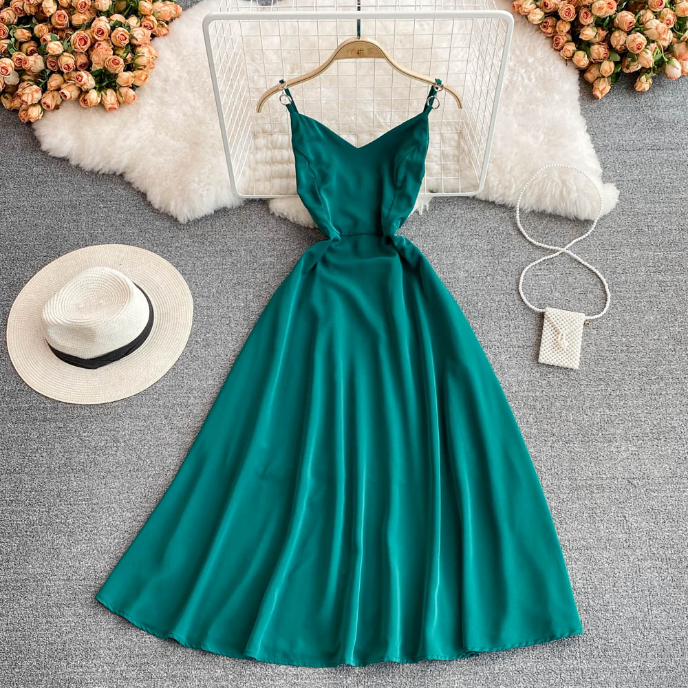 Einfaches kurzes Kleid mit V-Ausschnitt A-Linie Modekleid 10702