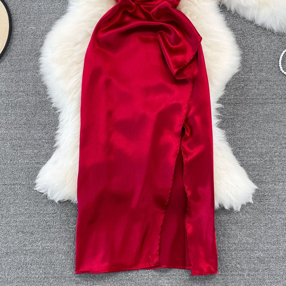 Robe en satin plissée fendue à col en V et coupe slim en acétate 11180