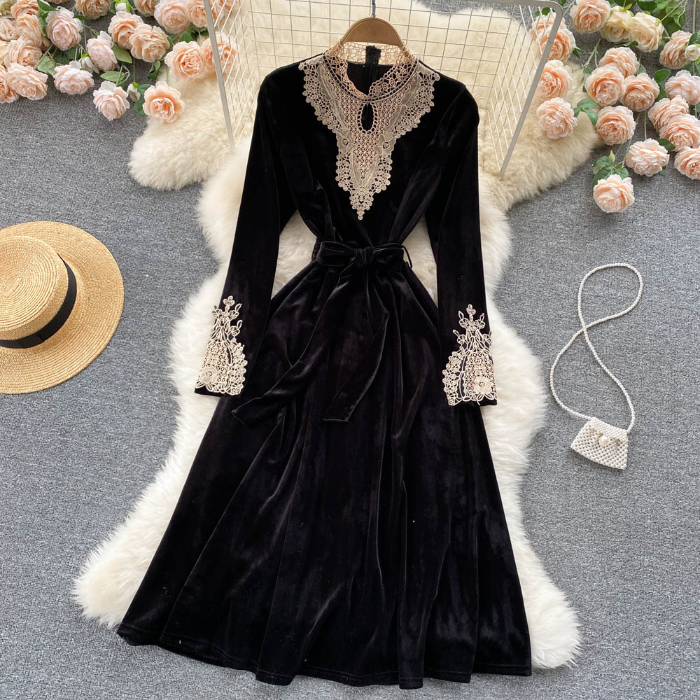 Schwarzes Samt-Spitzen-Langarmkleid Modekleid 10846