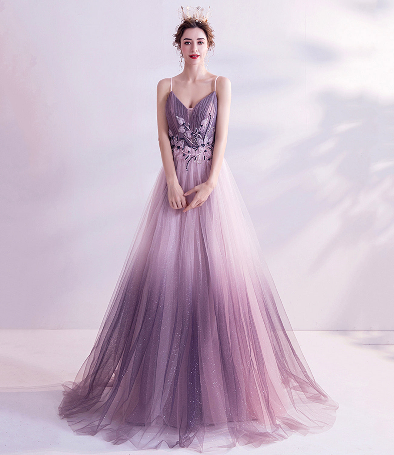 Robe de soirée longue en tulle violet à paillettes 10479