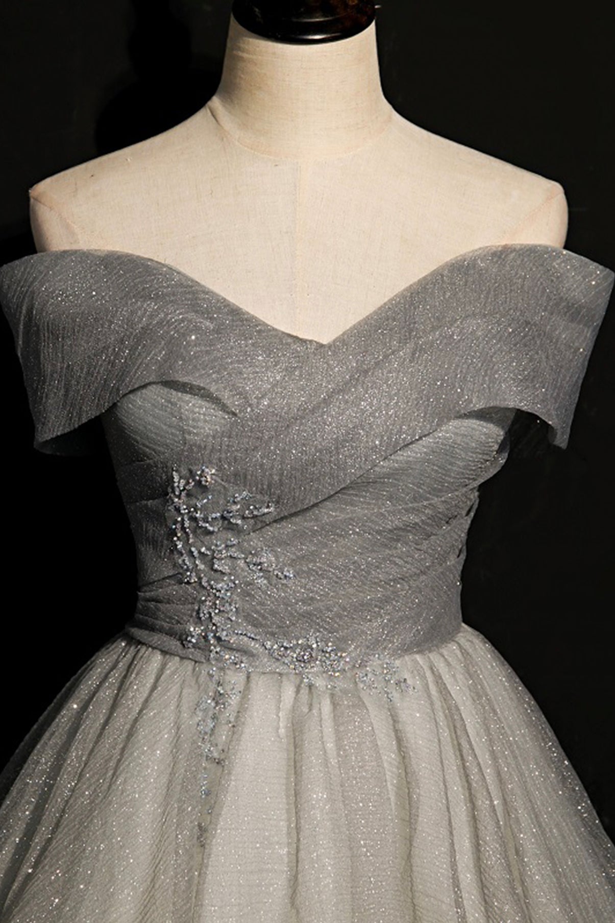 Robe de soirée longue en tulle gris à paillettes 8701