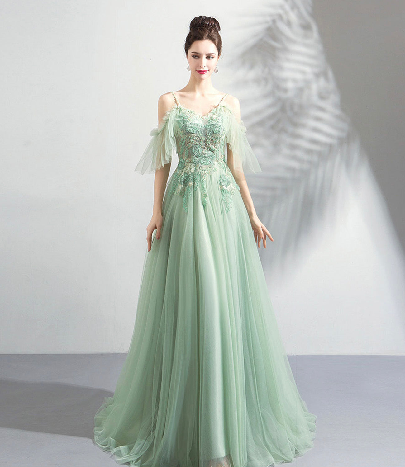 Grünes langes Ballkleid aus Tüllspitze Abendkleid in A-Linie 10575