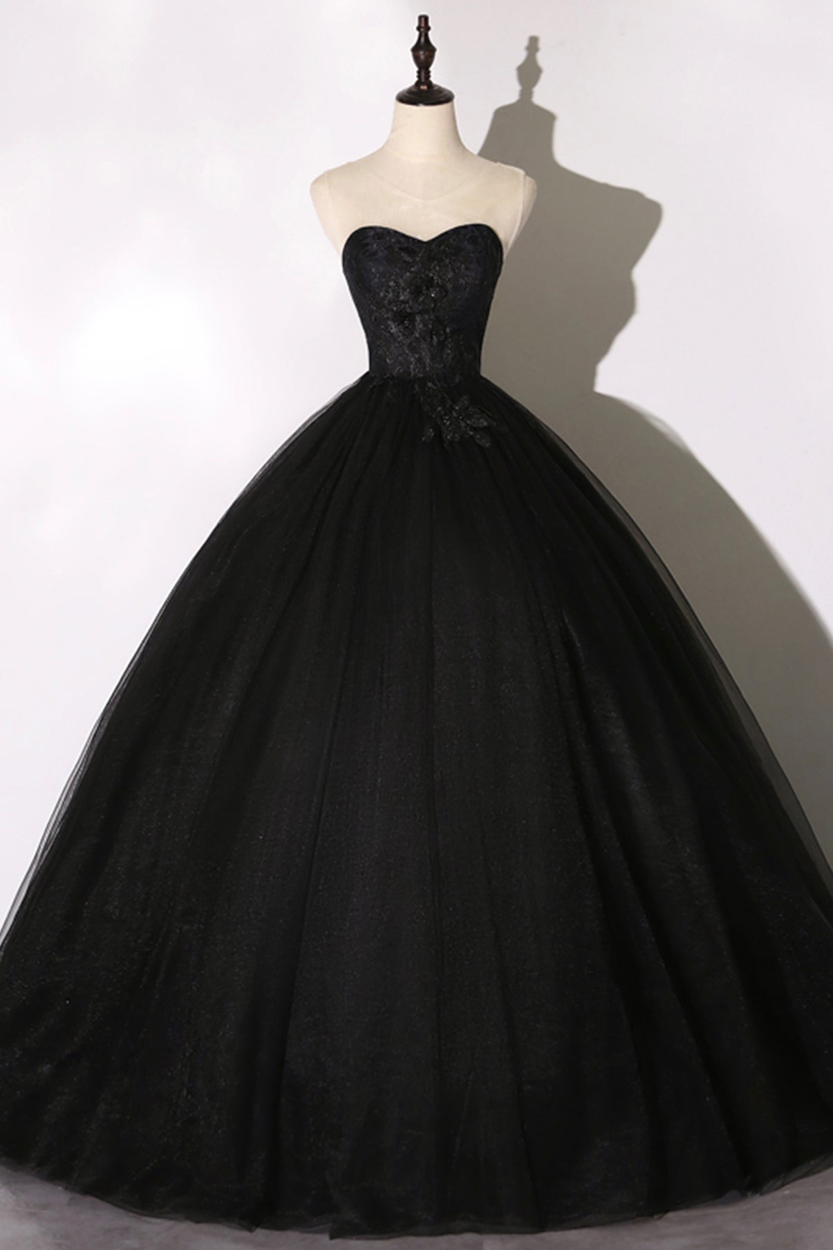 Schwarzes, zartes, florales A-Linien-Ballkleid aus Tüll mit Blumenmuster, lang 8641