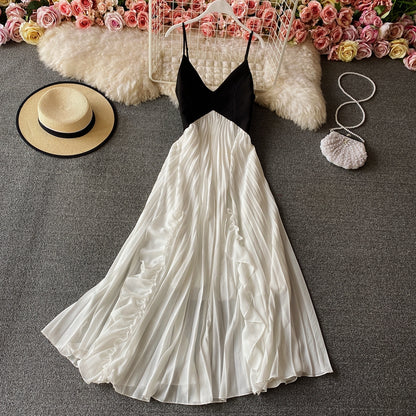 Robe trapèze mignonne à col en V Robe tendance noire et blanche 10810 