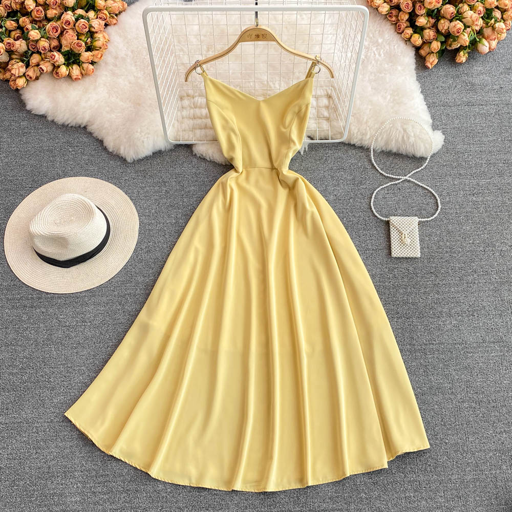 Einfaches kurzes Kleid mit V-Ausschnitt A-Linie Modekleid 10702