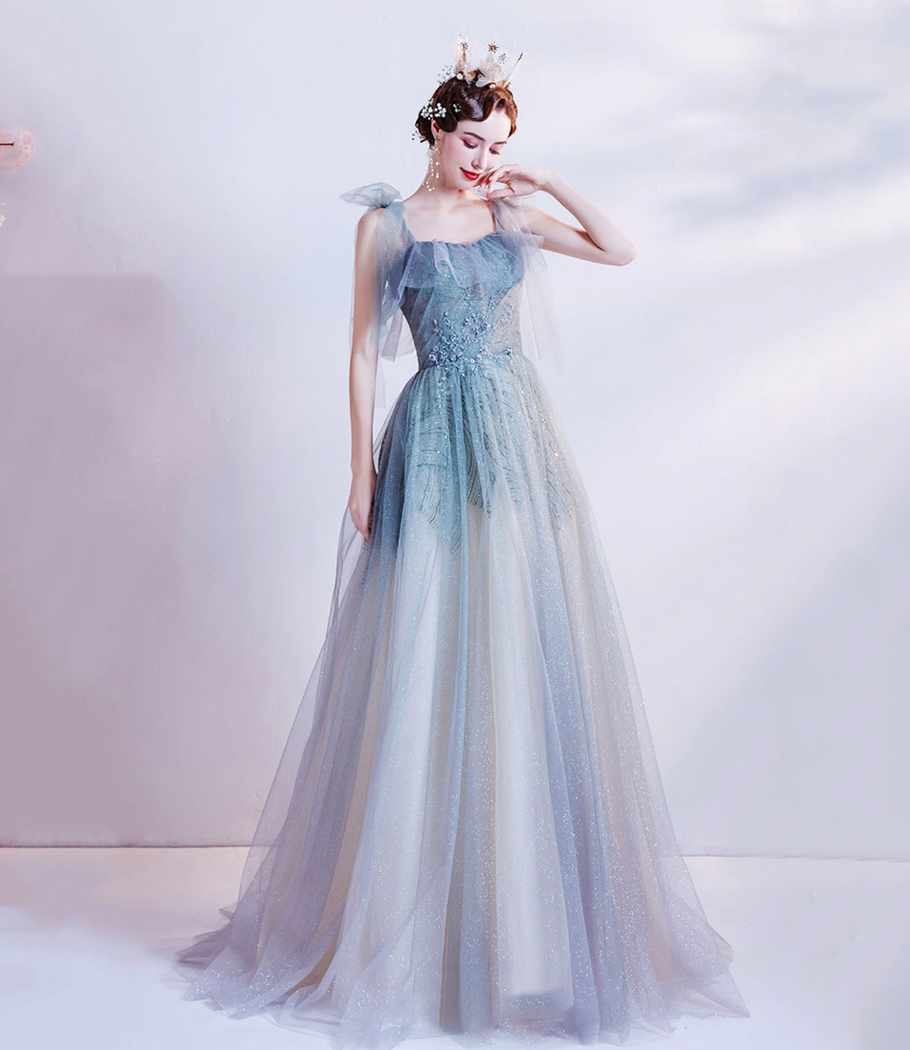 Robe de soirée longue en tulle à paillettes et jolie ligne A 10227