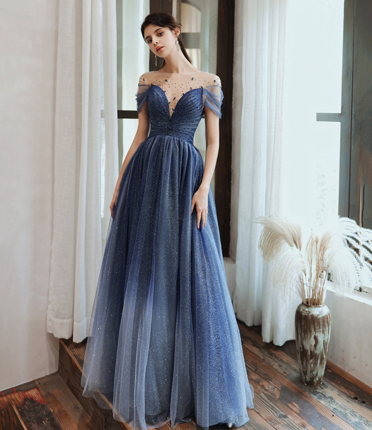 Langes Ballkleid aus blauem Tüll mit Pailletten blaues Abendkleid 10477